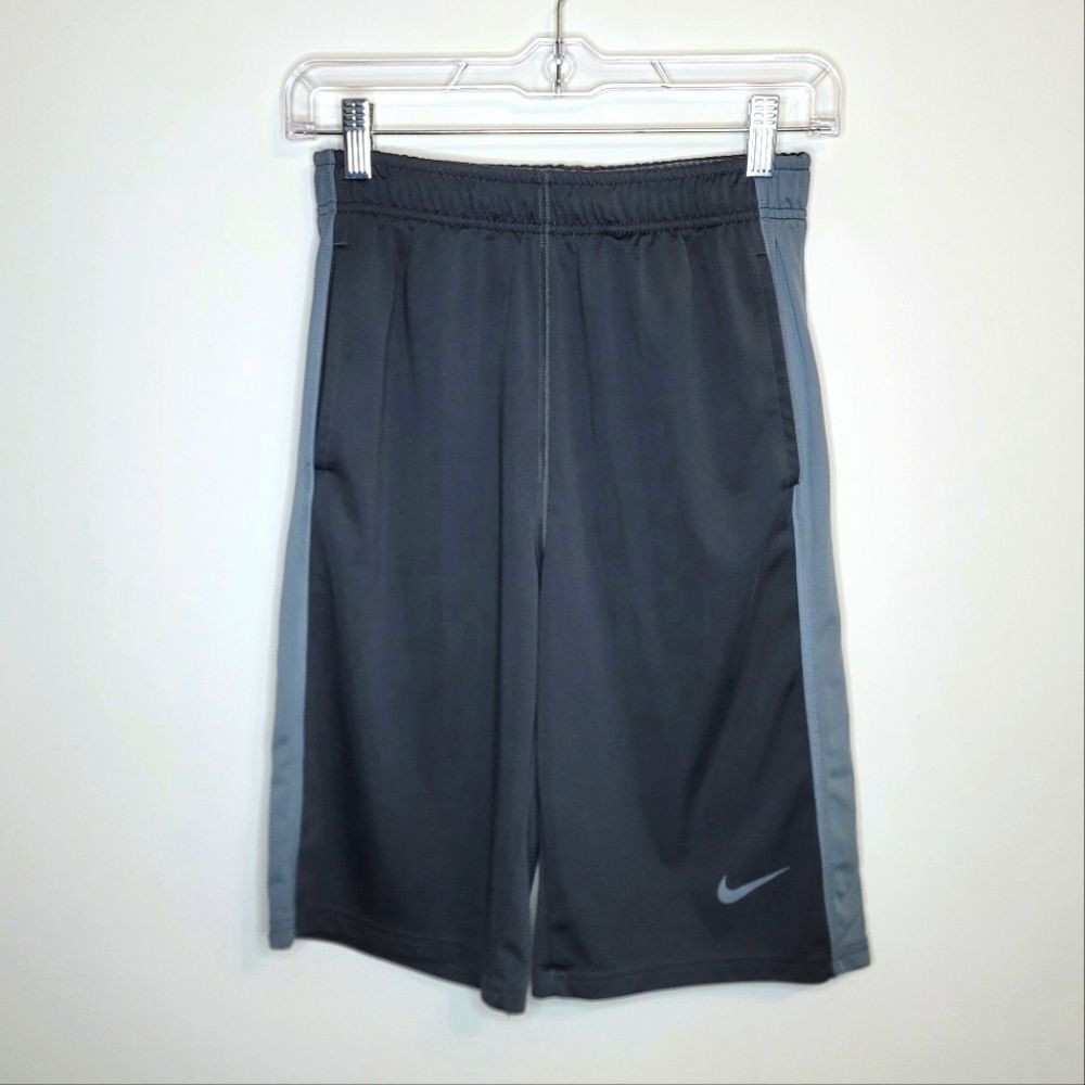 Nike Dri-Fit Gray Athletic Shorts Size Large